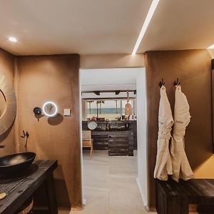 Kaliva Suites - Adults Only